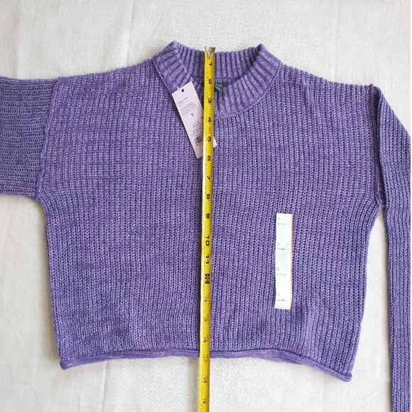 Wild Fable Women's Crewneck Boxy Pullover Knit Sweater Drop Shoulder Long Sleeve - Picture 4 of 9